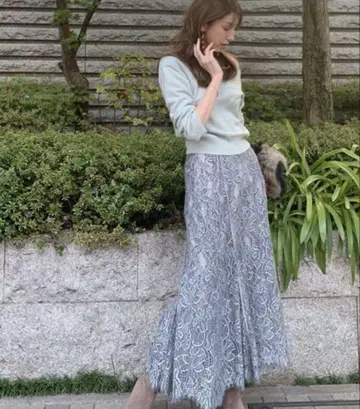 레이스 꽃무늬 플레어 스커트 블루 계열