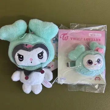 TWICE LOVERYS x SANRIO characters