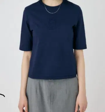MOUSSY 네이비 반팔 T셔츠