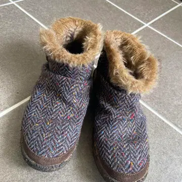 컬럼비아 부츠 브라운 계열 울 퍼 포함 최종 SALE