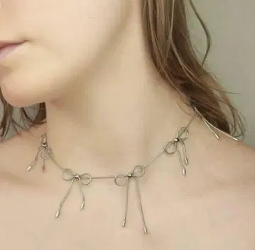 MARLAND BACKUS 마를랜드 바커스 Bow Necklace