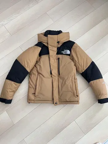 THE NORTH FACE 다운 자켓 브라운/블랙