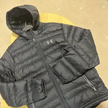 언더아머 블랙 다운 자켓