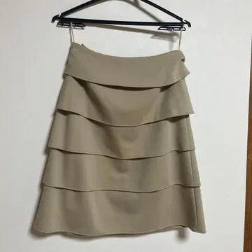 BARNEYS NEW YORK 베이지 스커트 42