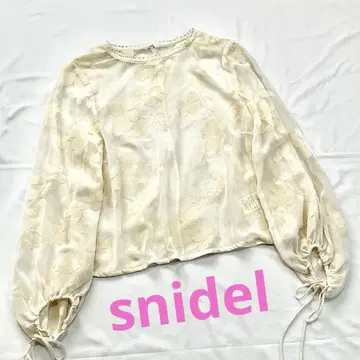snidel 플라워 플로키 블라우스 시어 블라우스