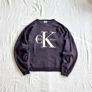 90s CalvinKlein 로고 자수 박스 실루엣 맨투맨