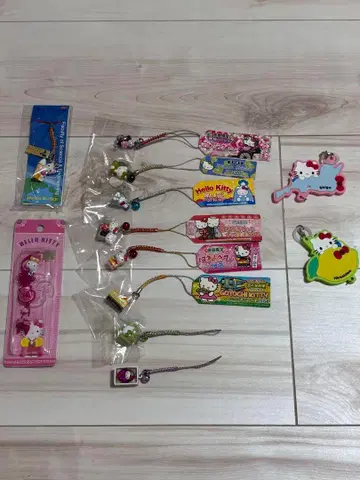 헬로키티 끈 달린 스트랩 묶음 판매
