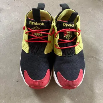 Reebok 스니커즈 블랙/노랑/빨간색