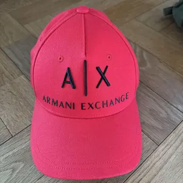 Armani Exchange 레드 캡