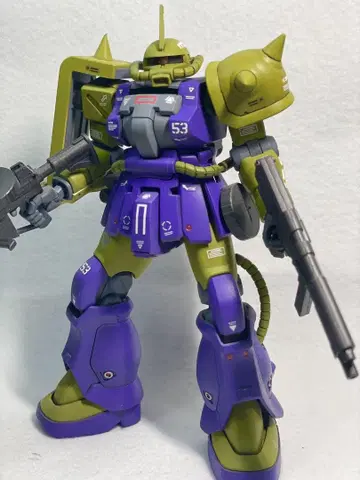 HG 1/144 자쿠 II F형 건담 프라모델 도색 완료품
