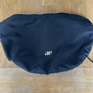 Ameri 블랙 숄더백