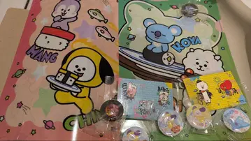 새상품급 쿠라스시 BT21 클리어 파일 캔뱃지 아크릴 스티커 세트