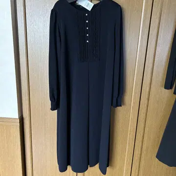 TO BE CHIC 새상품 블랙 원피스 46