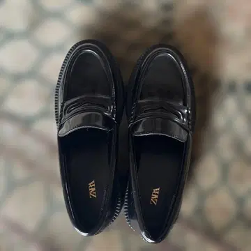 ZARA 로퍼