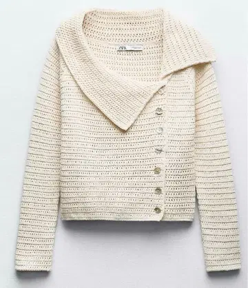ZARA 사이드 버튼 니트탑