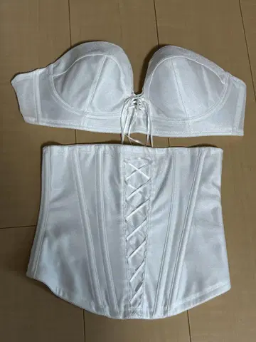 화이트 코르셋 브라 세트 E75