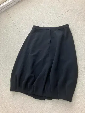 ( K09253 ) GIORGIO ARMANI 벌룬 스커트 변형 36