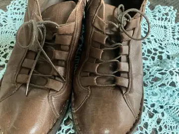 여성용 브라운 가죽 신발