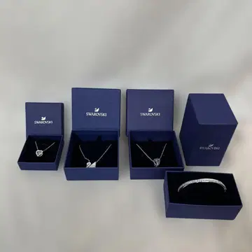 SWAROVSKI 목걸이 뱅글 (4개 세트)