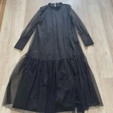 블랙 쉬폰 원피스 하이넥
