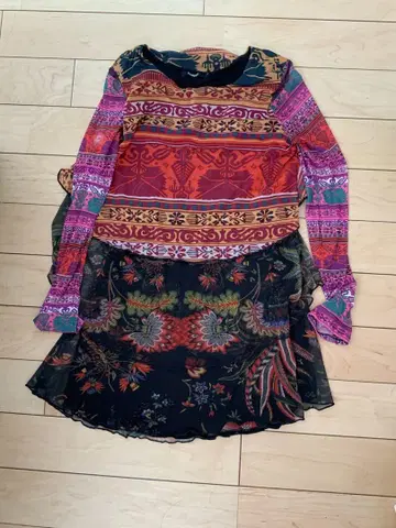 중고 새상품급 Desigual 패턴 긴팔 튜닉 M