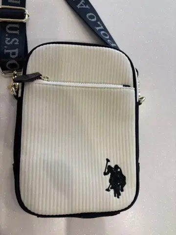 U.S. POLO ASSN. 코듀로이 숄더백