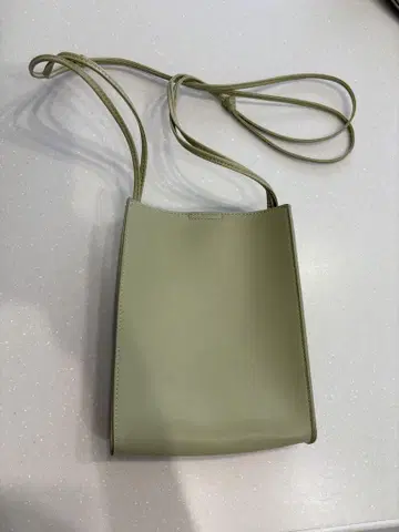라이트 그린 숄더백