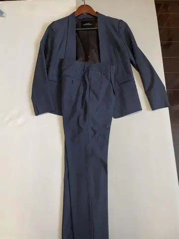 그린 라벨 릴랙싱 셋업 수트 노카라 팬츠