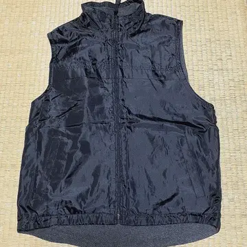블랙 리버서블 나일론 베스트 지퍼 포함