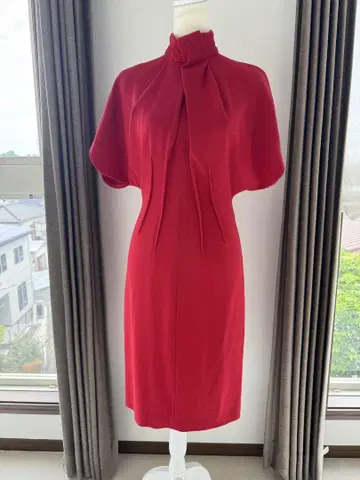 페라가모 레드 고급 무릎 아래 기장 원피스