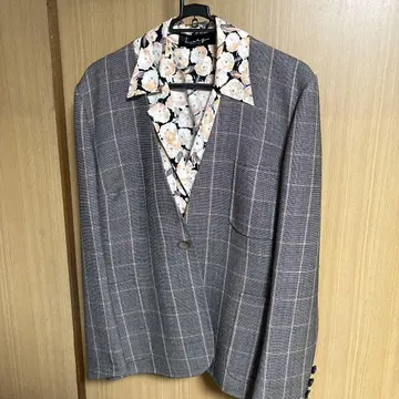 Lory 그레이 체크 무늬 수트