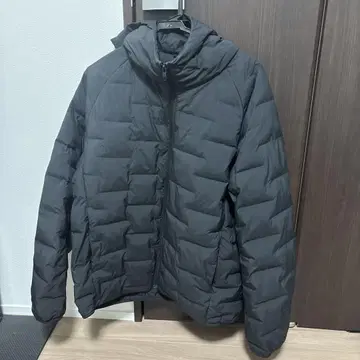 UNIQLO 퍼프 테크 후드티 후드 부착 블랙 다운 자켓