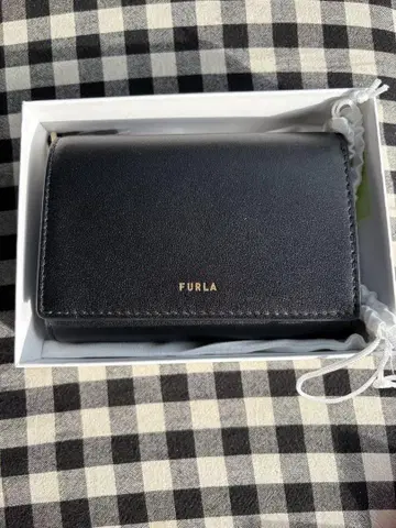 FURLA 3단 폴더형 지갑 블랙