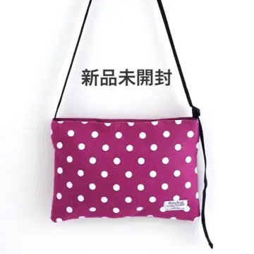 핑크 도트 사코슈