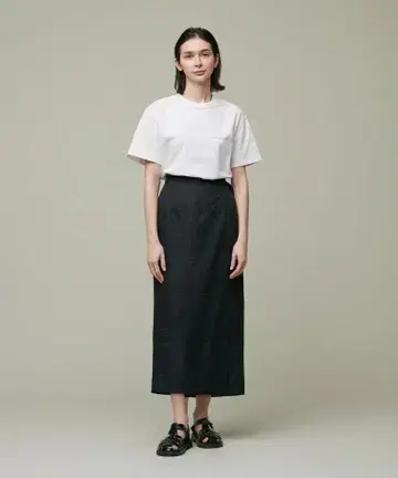 (K09252)uncrave WHITE 시어 체크 스커트 1