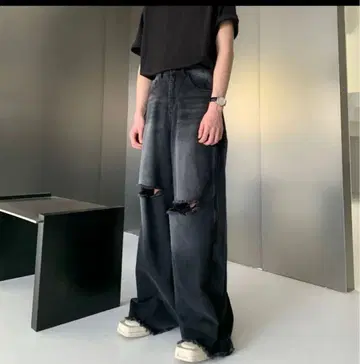 GLAMOUR 데미지 가공 데님 팬츠 (King Gnu 츠네타 착용)