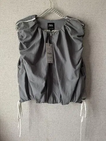 [새상품, 미사용] ZARA 나일론 베스트 S