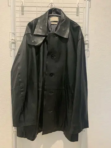 YOKE/Cut-Off Leather Car Coat