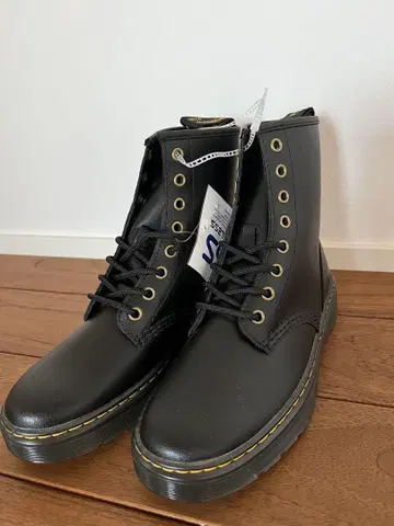 새상품 닥터마틴 부츠 24~24.5cm