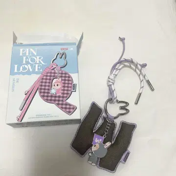 PIN FOR LOVE W POPMART 러브브 알파벳 참