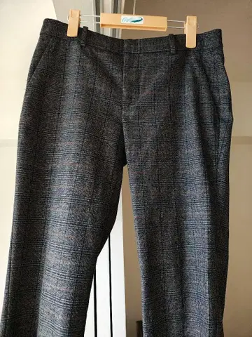 자라 다크 그레이 체크 무늬 슬랙스 8부