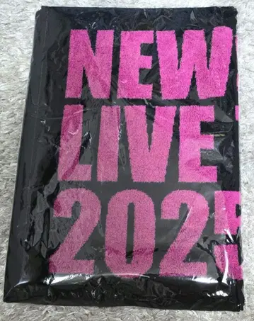 NEWS LIVE TOUR 2025 변신 타월