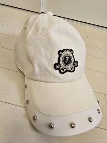 MARK & LONA 스터드 장식 화이트 캡
