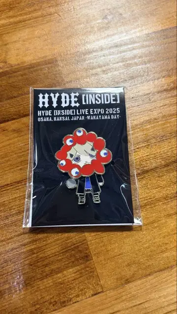 EXPO2025 HYDE 미야쿠미야쿠 변신 흔들흔들 핀 배지