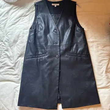 블랙 가죽 슬리브리스 베스트