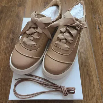 Doruche 베이지 스니커즈 24.5cm