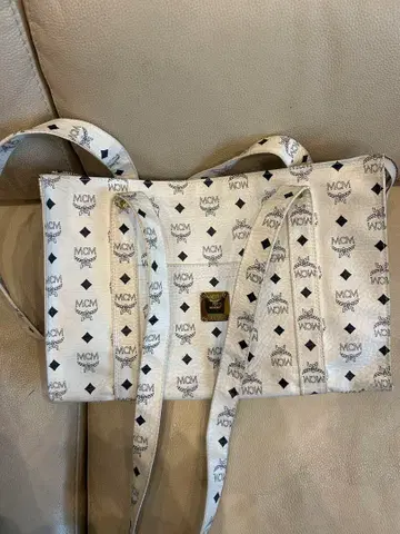 mcm 비세토스 숄더백 화이트