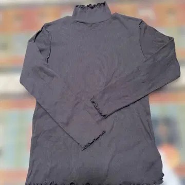 터틀넥 긴팔 T셔츠