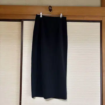 스픽 앤 스팬 타이트 스커트
