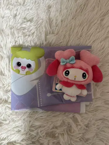 TWICE LOVELYS 모모 산리오 마스코트 gigo 한정판